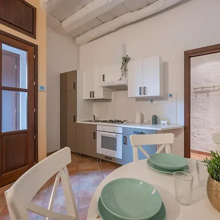 Apartment I Host - Volta