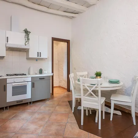 Apartment I Host - Volta Lierna